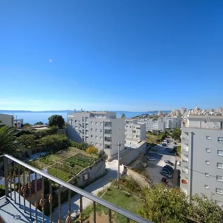 Villa Split בית נופש *